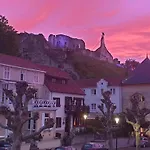 Hotel De La Ruine